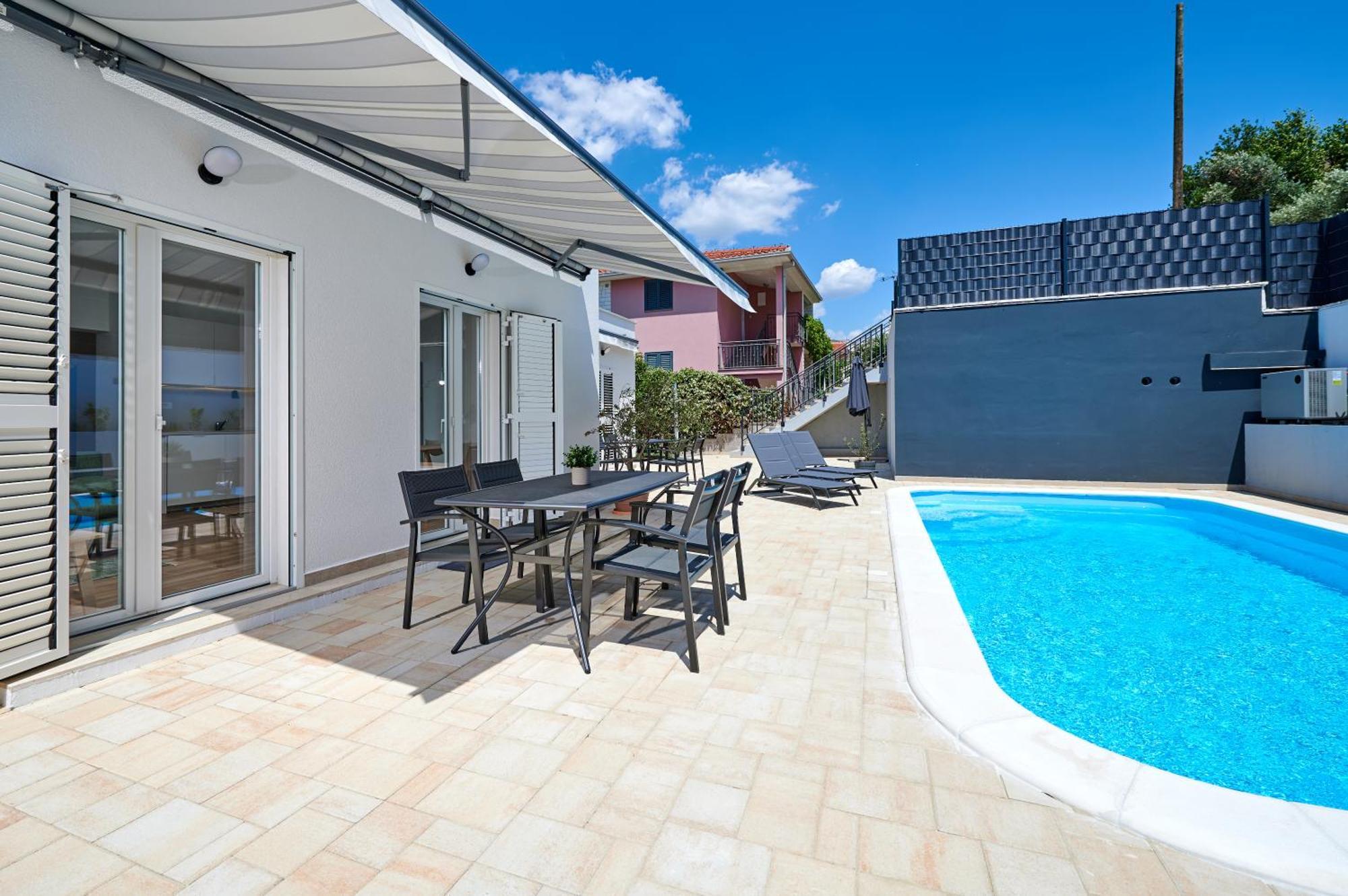 Nela & Sara - 2 Apartments With Heated Swimming Pool Seget Vranjica Exterior foto