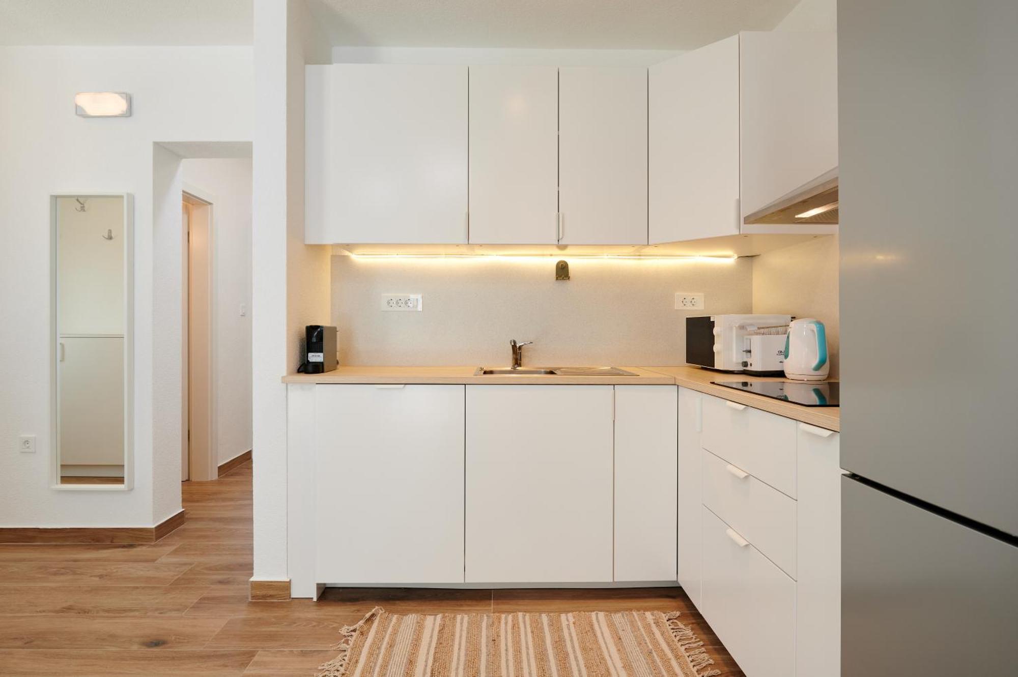 Nela & Sara - 2 Apartments With Heated Swimming Pool Seget Vranjica Exterior foto